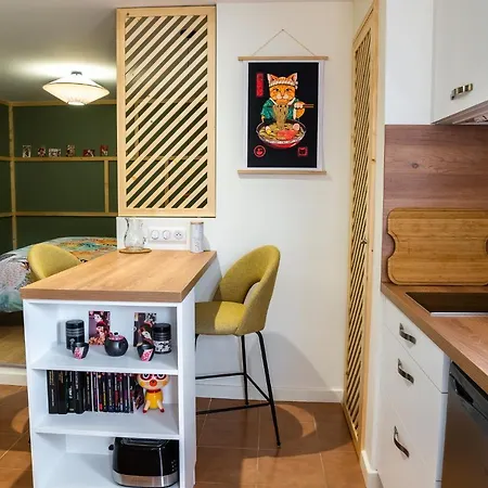 Apartament Joli Studio Sur *